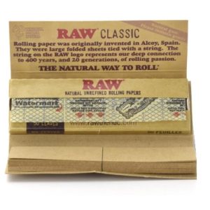 Papelillos Raw Connoisseur 1 1/4 + Tips